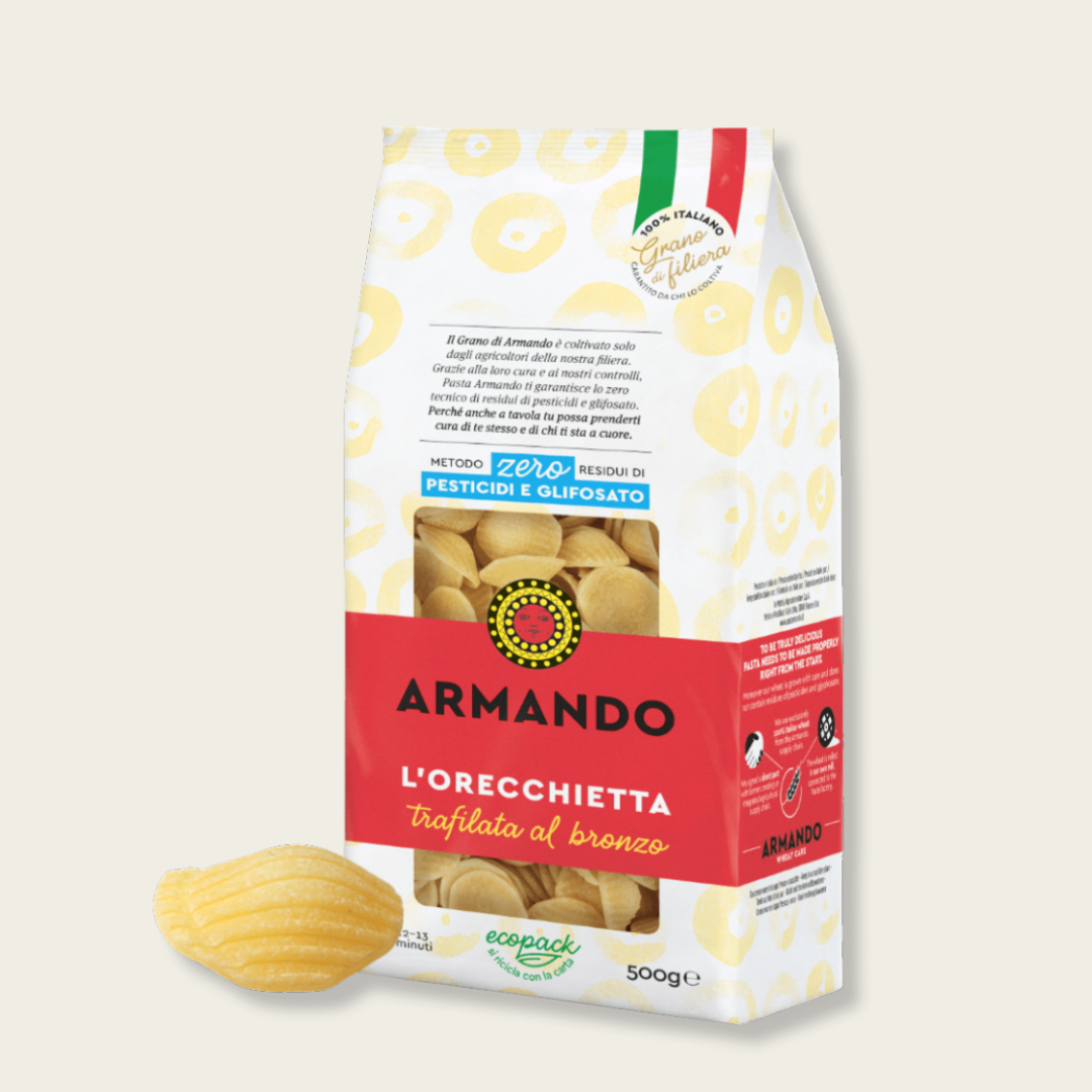 Pasta packaging with 'Armando' branding on a light gray background